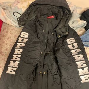Supreme Sleeve Logo Sideline Parka